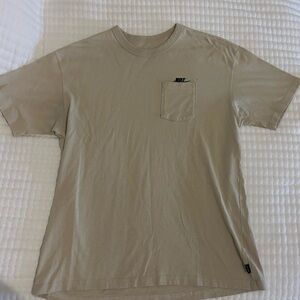 Nike Men's Beige Short Sleeve Tee